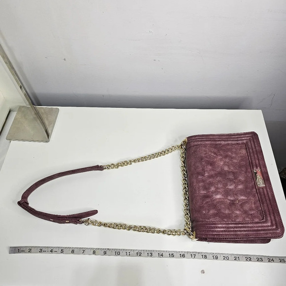 BCBG Paris Carmen Large Textured Leather Chain Shoulder Handbag Mauve Purple - Picture 13 of 15